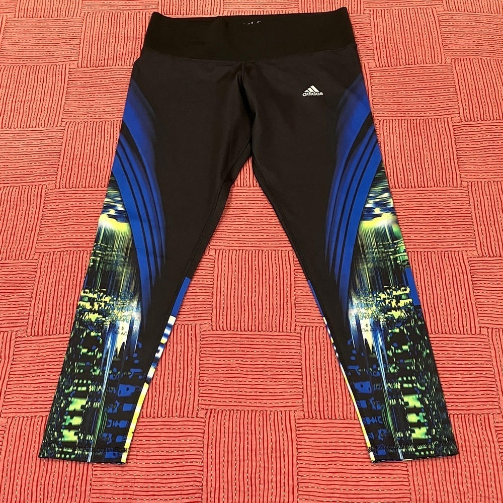 Adidas women’s medium techfit medium compression climalite athletic Leggings